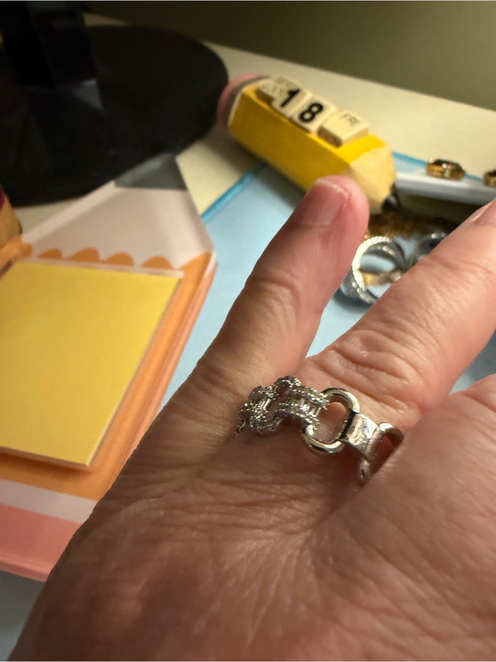 Source Unknown Silver Linked Chain Ring - Women's Ring